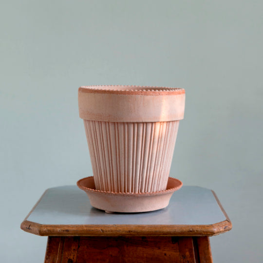 Simona pot and saucer Bergs Potter