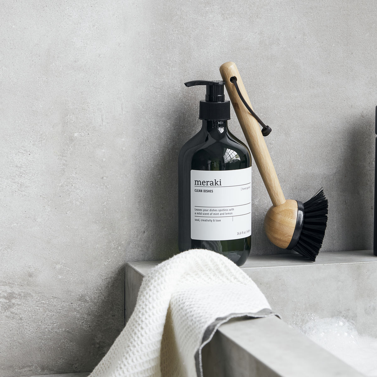 Forest Garden dishwashing liquid Meraki