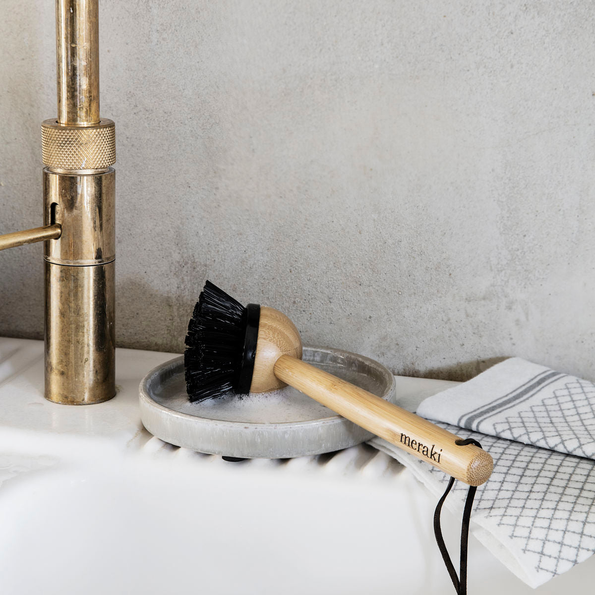 Dish brush Meraki