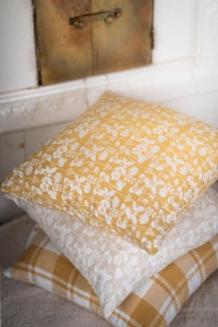 De Mina pillow top oats