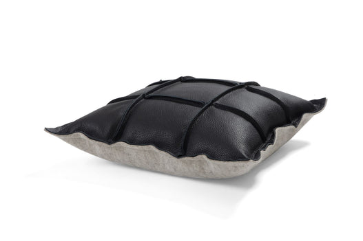 Vare interior pillow Miiko 